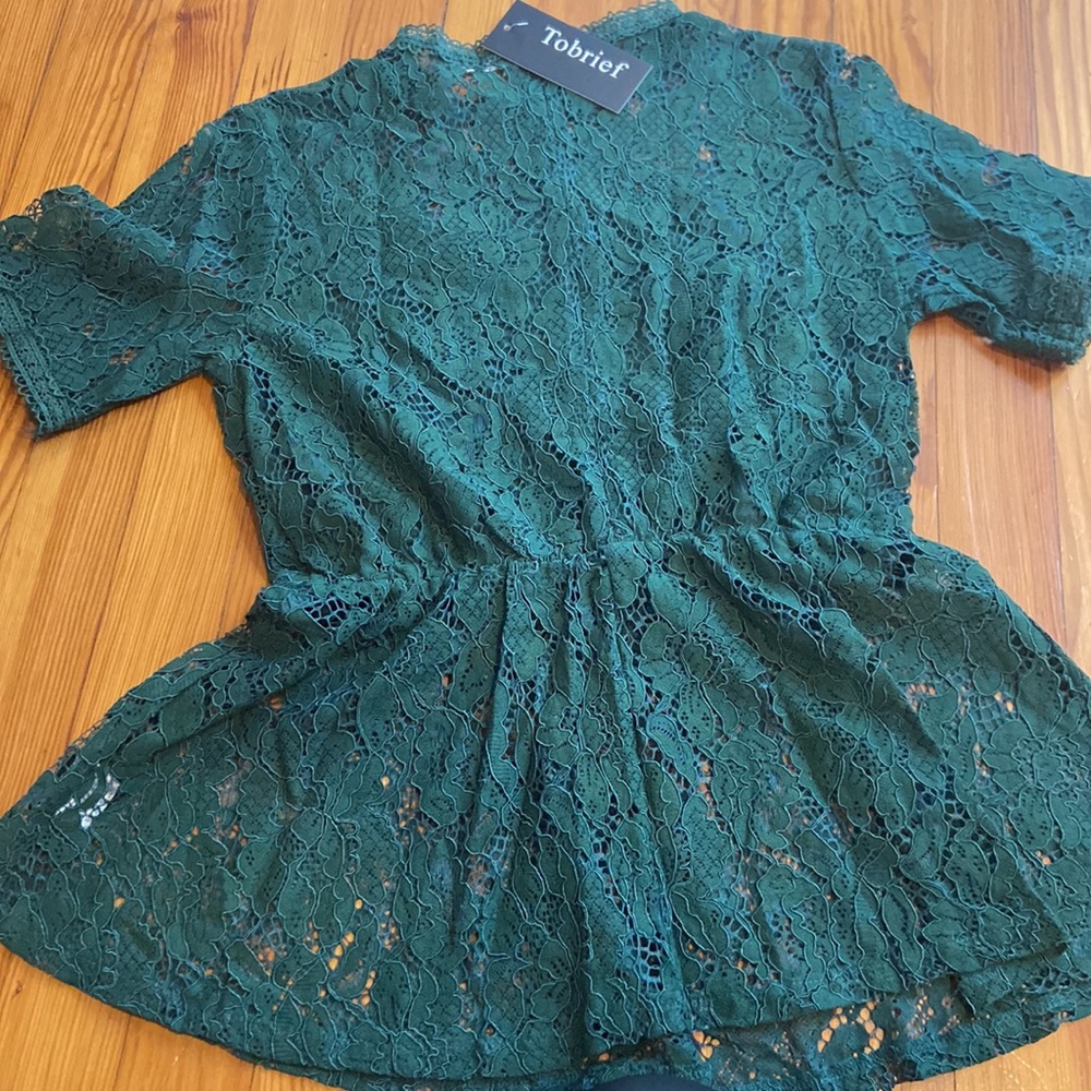 Green Blouse - Picture 3 of 3